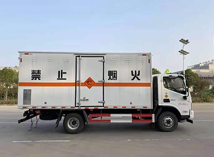 皮山爆破器材运输车